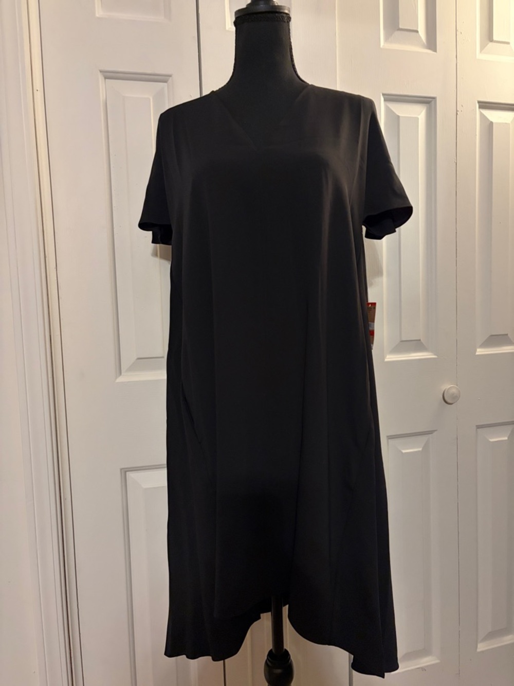 RACHEL Rachel Roy Black Short-Sleeve Midi V-Neck Dress